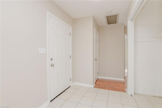 Photo - 578 Peregrine St