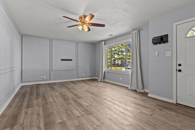 Photo - 413 Catalina Ave