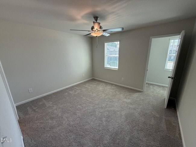 1006 Peony Ln