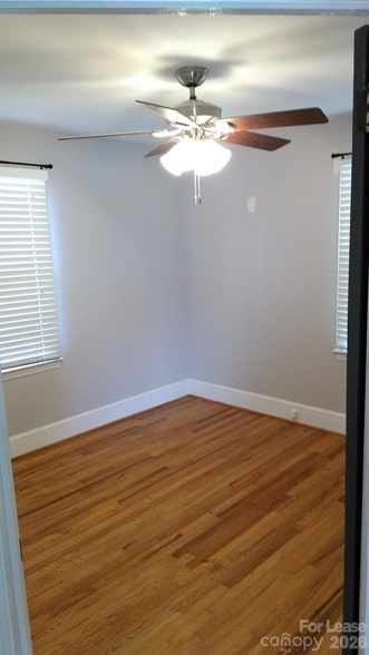 Photo - 408 W Sandy Ridge Rd