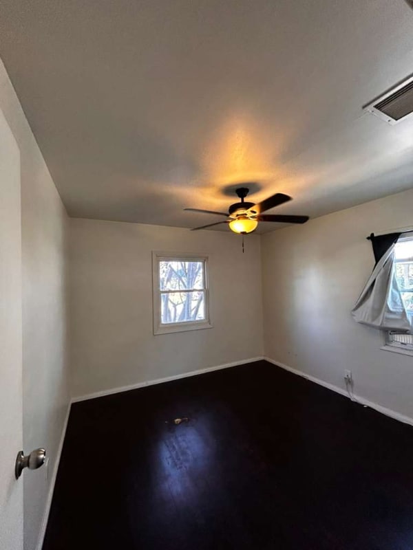 Photo - 2528 Denmead St