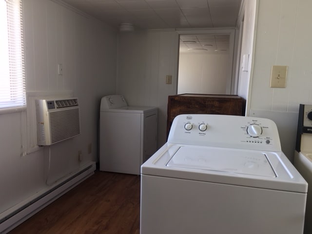 Photo - 516 E 1st St