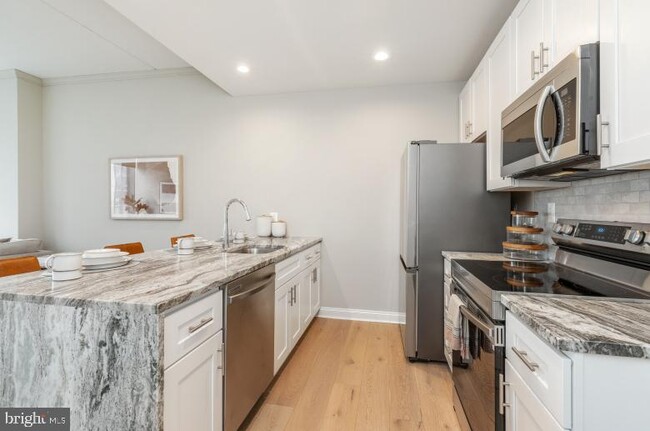 Building Photo - 139 N 23rd St Unit 305 Rental