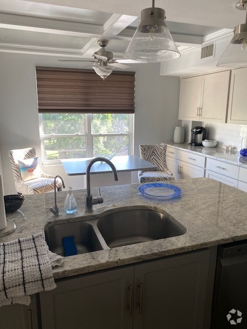 Building Photo - 13618 Greenfield Dr Unit 401 Rental