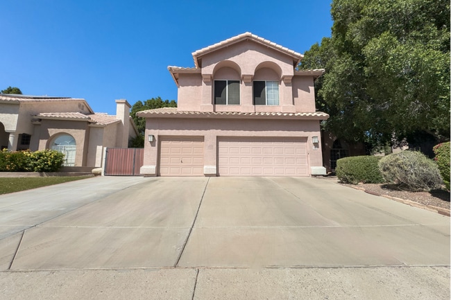 Building Photo - 5Bed/3Bath House at 67th Ave/Deer Valley Rd! Ready for Immediate Move-In! -- GOLF COURSE VIEWS! R...