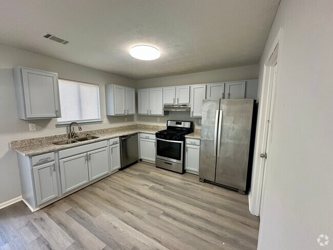 Building Photo - 1749 Hunting Creek Dr SE Rental