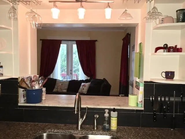 Pass-thru to LR. French doors to yard - 1026 Paradrome St Unit 1