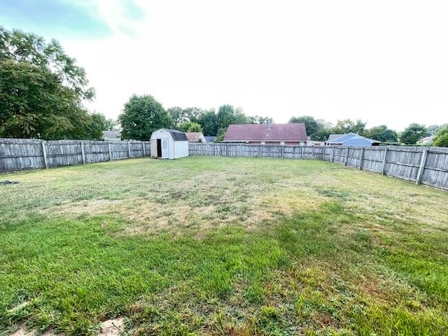 Photo - Magnolia Subdivision, quiet street