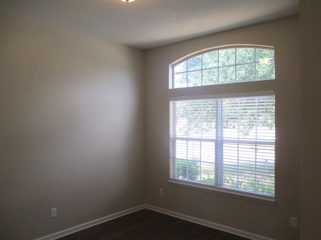 Photo - 940 Steeple Chase Ln