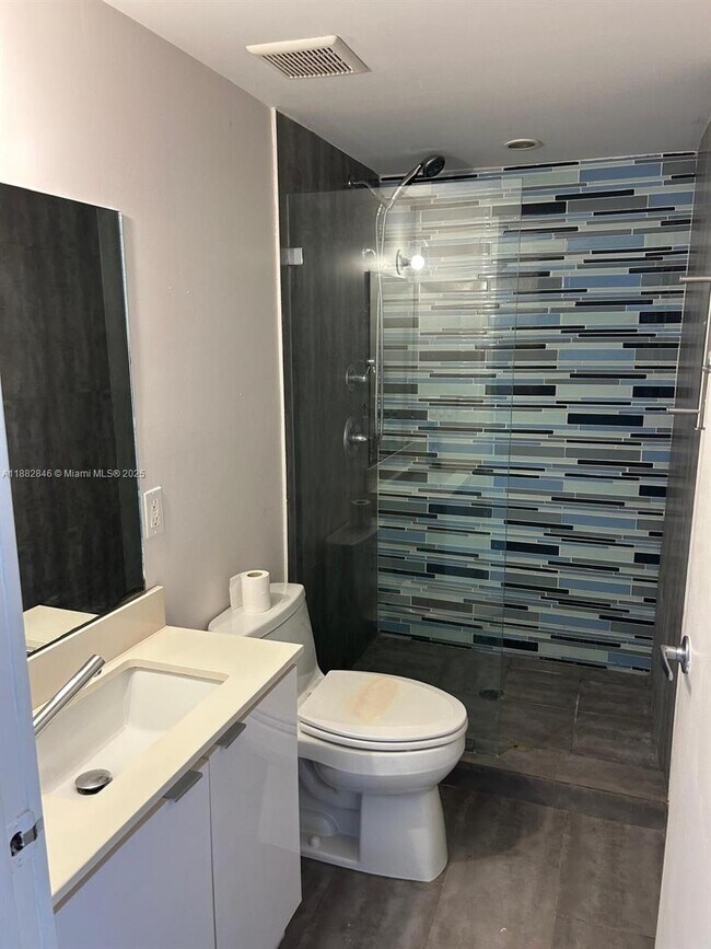 Photo - 801 15th St Unit 206