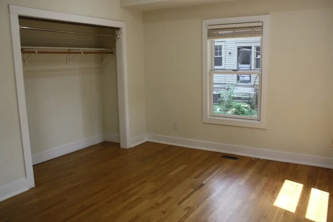 Photo - 440 E 2nd St