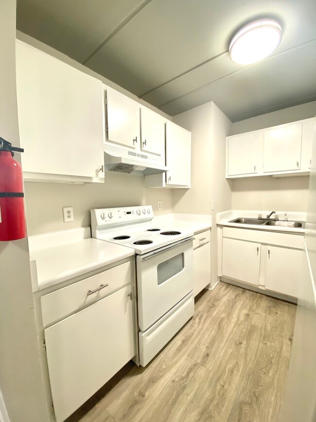 Photo - Cedar Creek Apartments