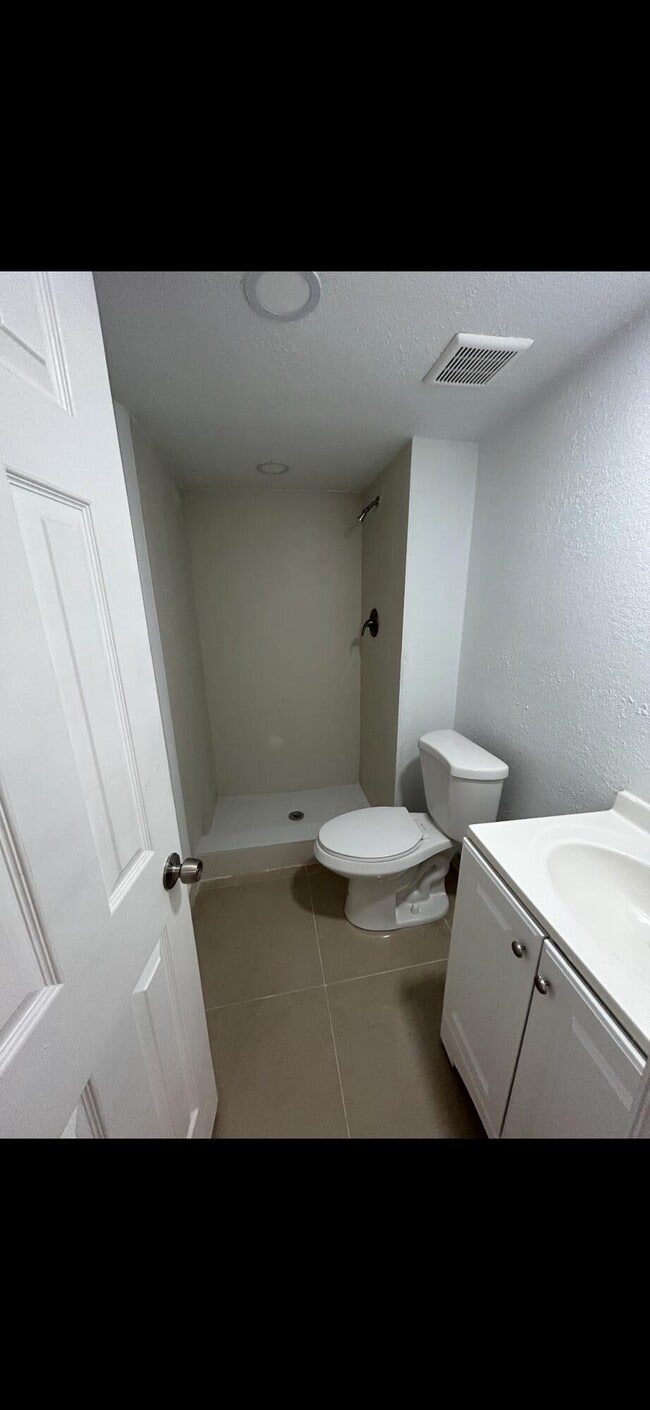 Photo - 8704 NW 35th St Unit 108