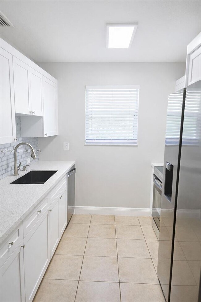 Photo - 2309 Liberty St Unidad B