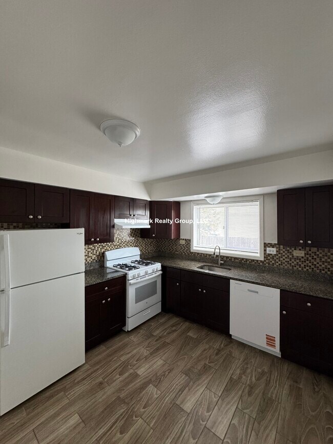 Photo - 1306 Carol St Unit 2BM