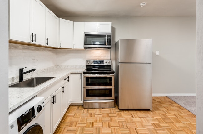 Photo - 1416 W Clarendon Ave Unit 2