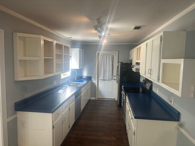 Photo - 103 Bienville Cir