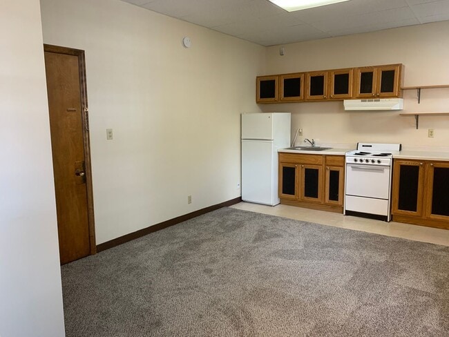 Photo - 1233 Marshall / 1222-36 Cass