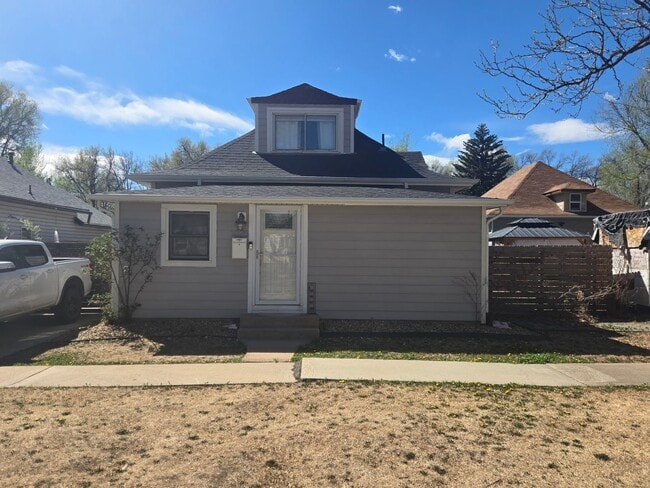 Photo - Spacious and Bright 3B Home in Longmont Available for August. Great Location!