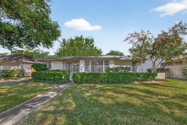 Photo - 3314 Westridge St