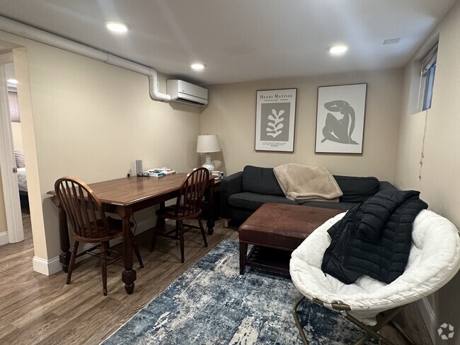 Building Photo - 395 Washington St Unit B Rental