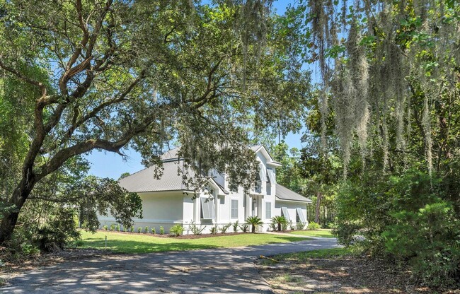 Building Photo - 160 Grand Flora Way