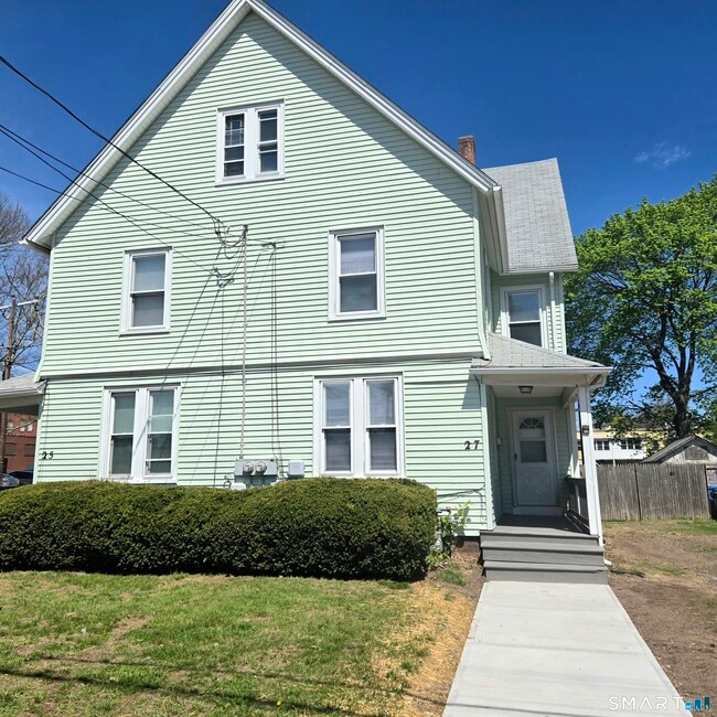 Building Photo - 27 Maple St Unit 27