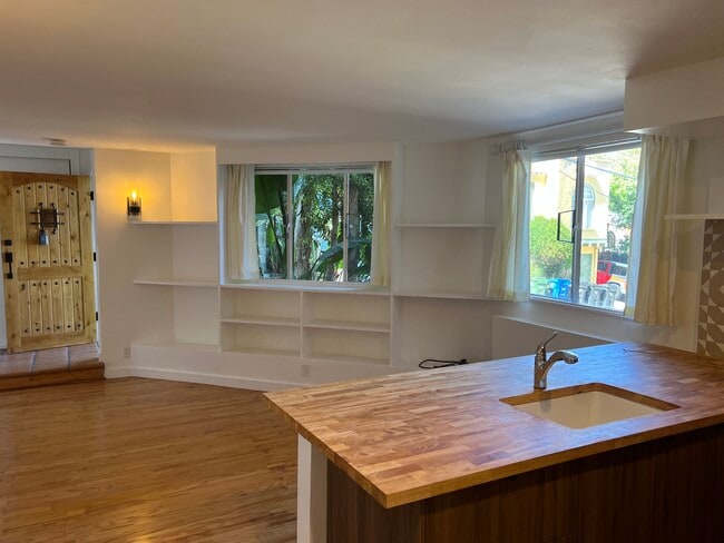 Photo - 6146 1/2 Glen Holly St Unit 6146 1/2 Glen Holly st
