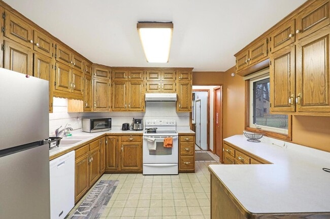 Photo - 11333 Welcome Ave N