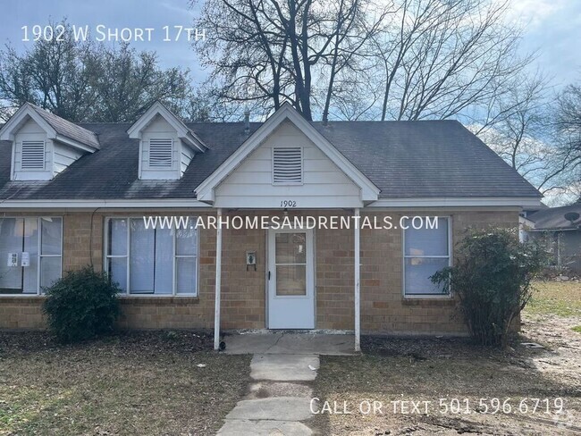 Building Photo - 1902 W Short 17th St Rental