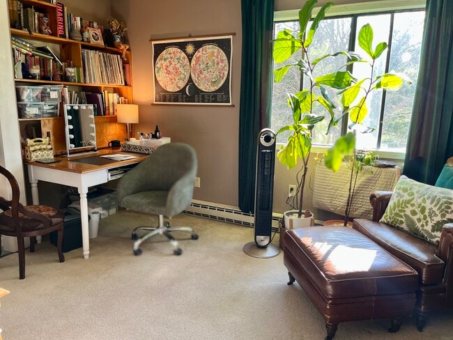 Photo - 28 Scarborough Ln Unidad Pavillion