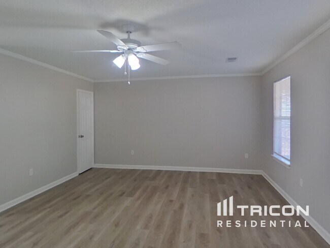 Photo - 9 Newworth Ct