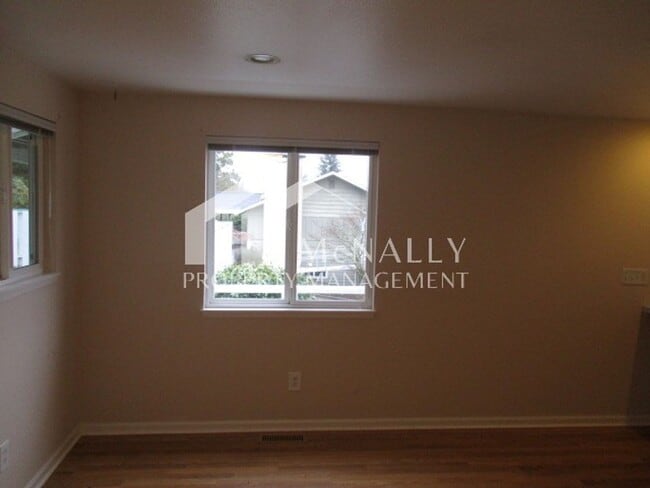 Photo - 2 Bedroom, 1.5 Bath Soundview Drive Duplex