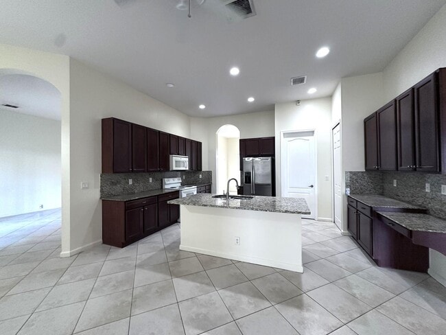 Photo - 6025 NW Wolverine Rd