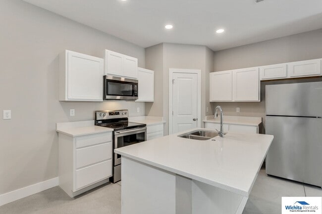 Photo - Mulvane duplex