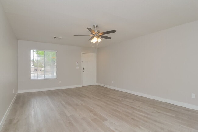 Photo - 705 Orchid Tree Ln