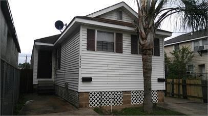 Building Photo - 2633 Louisa St Unit B Rental