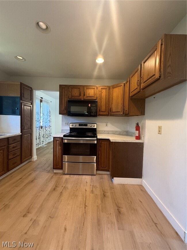 Photo - 6580 Forest Glen Ave