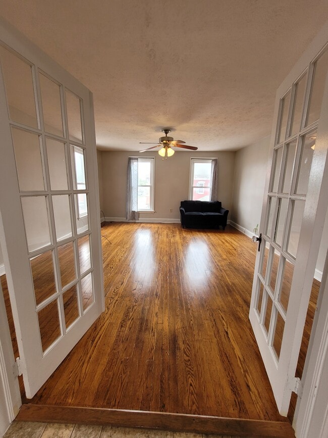 Photo - 104 S Main St Unit 1