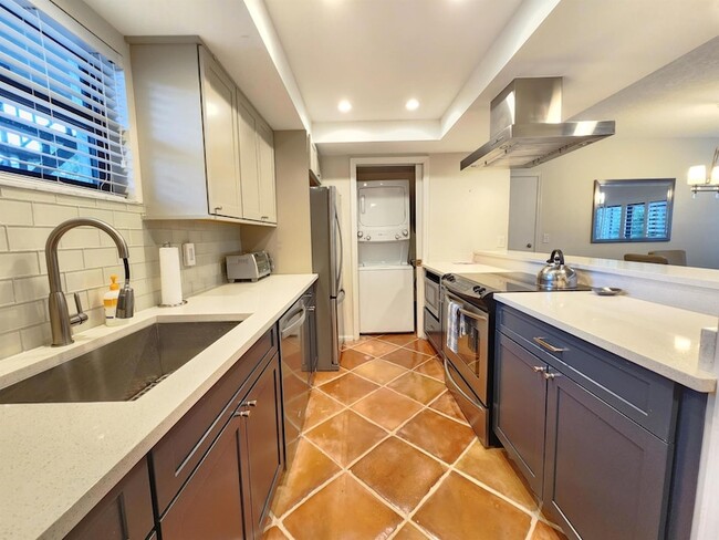 Photo - 11863 Wimbledon Cir Unit 417