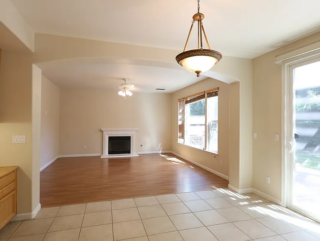 Photo - New Renovation* Prestigious Spacious 4 Bedroom