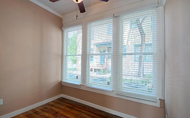 Photo - 1007 West Avenue