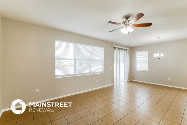 Photo - 11 Greenfern Cir