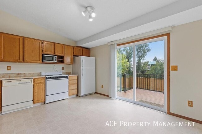 Photo - 3171 Obrien St