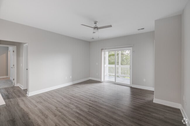 3BR, 2BA - 1,370SF Renovated - Living Roomi - Faris Residences Goose Creek