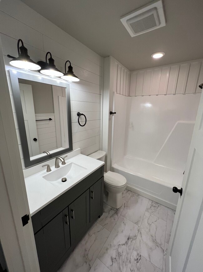 Photo - 209 Roe St