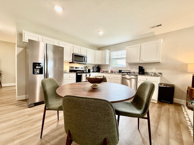 148 Southwind Blvd
