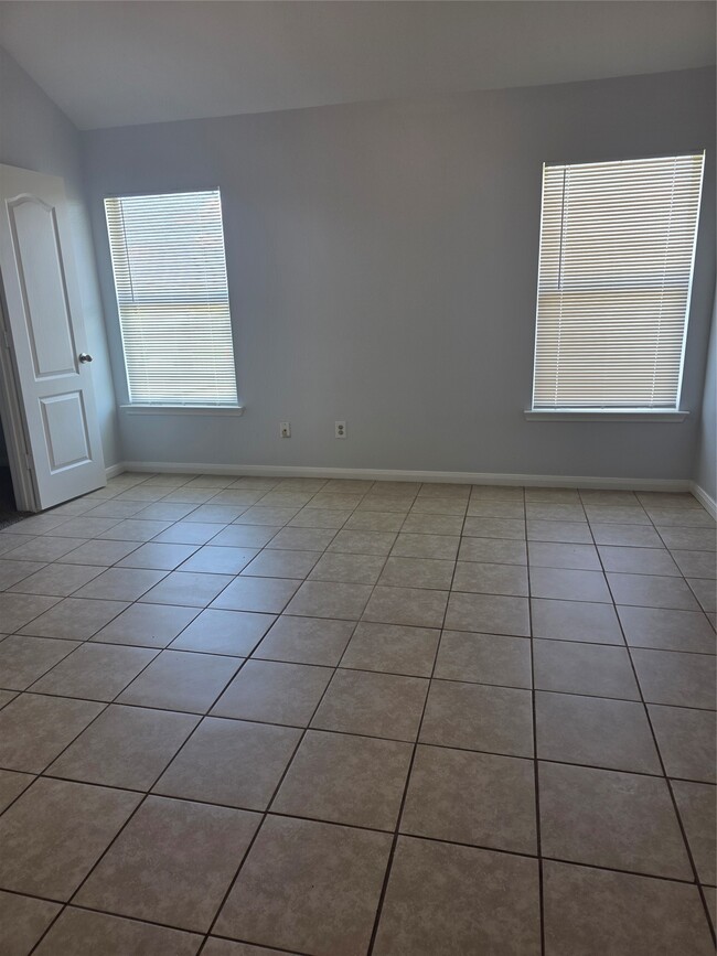 Photo - 311 Burris Park Dr