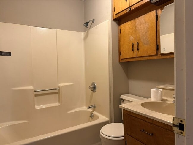 Photo - 652 Howell Street