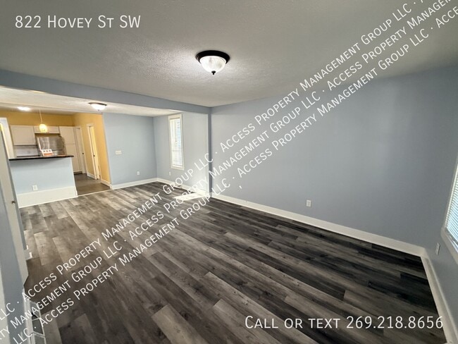 Photo - 822 Hovey St SW